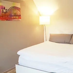  Apartment Zwei Schicke Mit Parkplatz Deutschland